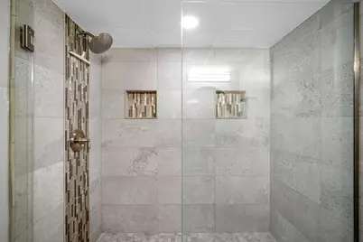 W74N755  Spruce Ave, Cedarburg, WI 53012 - Photo 32
