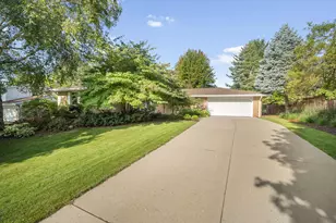 W74N755 Spruce Ave, Cedarburg, WI 53012 - Photo 2