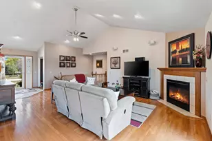 6150 Silver Hills Dr, Manitowoc Rapids, WI 54220 - Photo 12