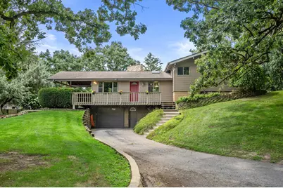 126 E Oak Crest Dr, Wales, WI 53183 - Photo 8