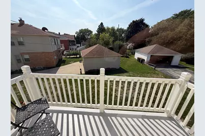 2105  Ludington Ave #2107, Wauwatosa, WI 53226 - Photo 24