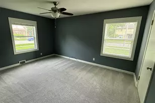 2105 Ludington Ave, Wauwatosa, WI 53226 - Photo 8