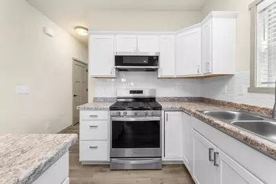 1800  Prairie Pl #4, Holmen, WI 54636 - Photo 10