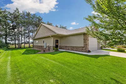 1800  Prairie Pl #4, Holmen, WI 54636 - Photo 2