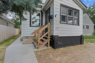 207 S 73rd St, Milwaukee, WI 53214 - Photo 26
