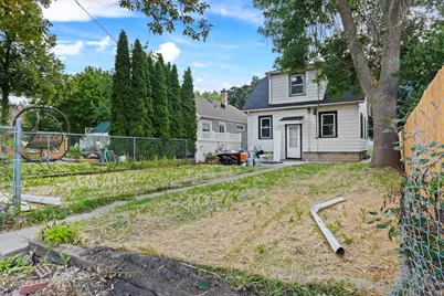 207 S 73rd St, Milwaukee, WI 53214 - Photo 28