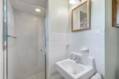 931  Fairview Dr, Port Washington, WI 53074 - Photo 24