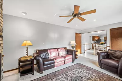 931  Fairview Dr, Port Washington, WI 53074 - Photo 8