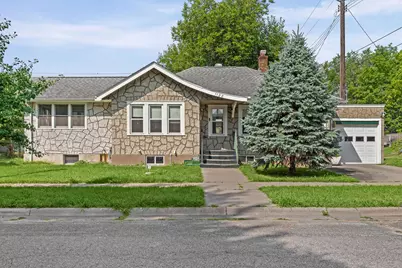 1128  19th St, La Crosse, WI 54601 - Photo 1