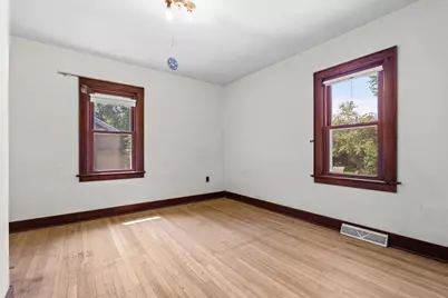 1128  19th St, La Crosse, WI 54601 - Photo 16