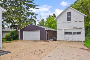 139 W Oak Grove St, Juneau, WI 53039 - Photo 34