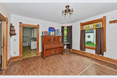 139 W Oak Grove St, Juneau, WI 53039 - Photo 4