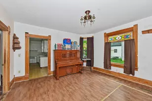 139 W Oak Grove St, Juneau, WI 53039 - Photo 4