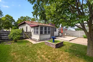 345 20th St, La Crosse, WI 54601 - Photo 34