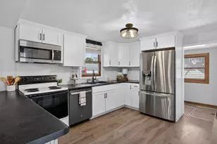 345 20th St, La Crosse, WI 54601 - Photo 14