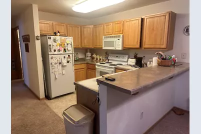 210 E Remer Rd #204, Elkhorn, WI 53121 - Photo 8