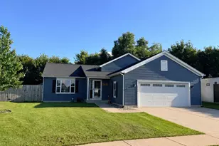 1511 E Longneedle Ln, Elkhorn, WI 53121 - Photo 1
