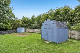 1511 E Longneedle Ln, Elkhorn, WI 53121 - Photo 36