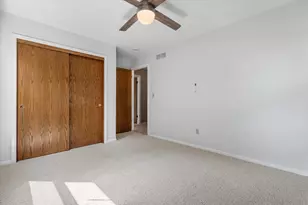 W162N10591 Auburn Ln, Germantown, WI 53022 - Photo 18