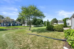 W162N10591 Auburn Ln, Germantown, WI 53022 - Photo 30