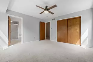 W162N10591 Auburn Ln, Germantown, WI 53022 - Photo 16