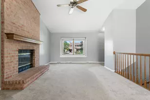 W162N10591 Auburn Ln, Germantown, WI 53022 - Photo 6