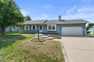 W162N10591 Auburn Ln, Germantown, WI 53022 - Photo 36