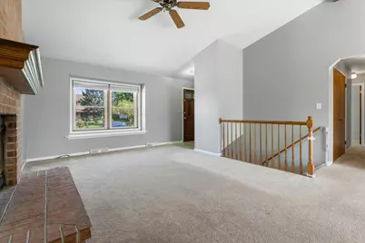 W162N10591  Auburn Ln, Germantown, WI 53022 - Photo 2