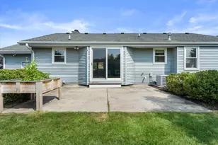 W162N10591 Auburn Ln, Germantown, WI 53022 - Photo 28