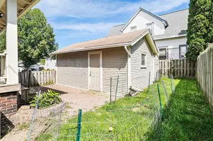 1949 N 9th St, Sheboygan, WI 53081 - Photo 24