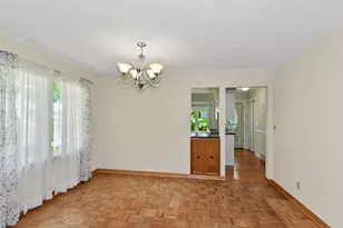 1025 W Cumberland Dr, Waukesha, WI 53188 - Photo 10