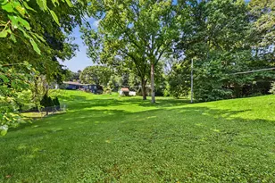 1025 W Cumberland Dr, Waukesha, WI 53188 - Photo 34