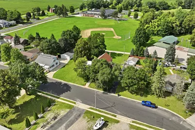 414  Grove St, Sullivan, WI 53178 - Photo 32