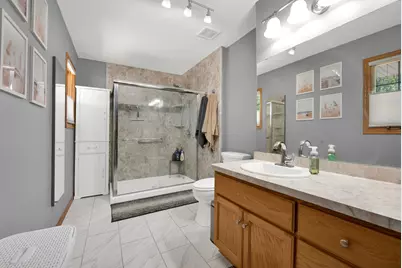 5715  Marwood Dr, Racine, WI 53402 - Photo 16