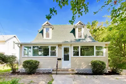 523  High St, Delavan, WI 53115 - Photo 2