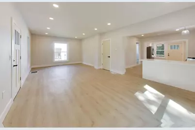 523  High St, Delavan, WI 53115 - Photo 10