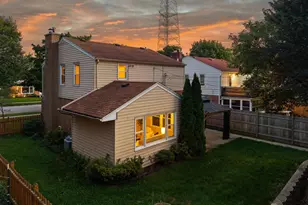 4227 N Olsen Ave, Shorewood, WI 53211 - Photo 48