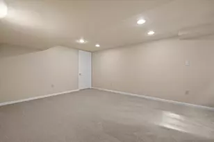 4227 N Olsen Ave, Shorewood, WI 53211 - Photo 24