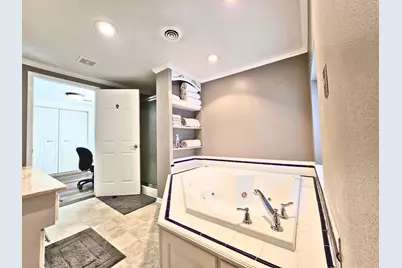 4844  Erie St, Racine, WI 53402 - Photo 34