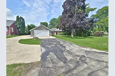 4844  Erie St, Racine, WI 53402 - Photo 2