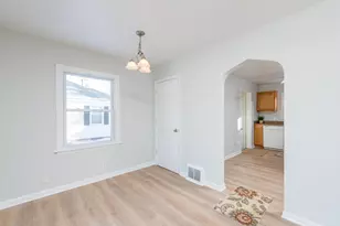 1915 31st St, Kenosha, WI 53140 - Photo 6