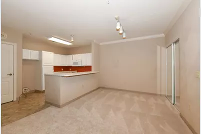 2740  Northview Rd #104, Waukesha, WI 53188 - Photo 6