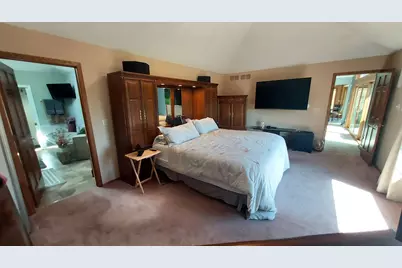 8404 S 68th St, Franklin, WI 53132 - Photo 24