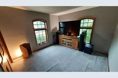 8404 S 68th St, Franklin, WI 53132 - Photo 30