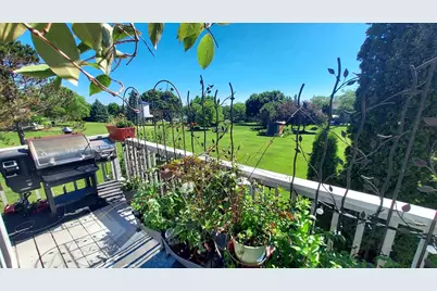 8404 S 68th St, Franklin, WI 53132 - Photo 32
