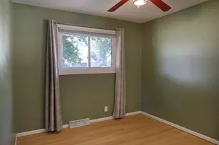 4900 Ridgeway Ave, Racine, WI 53406 - Photo 18