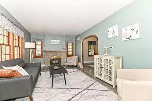 W232N6198 Waukesha Ave, Sussex, WI 53089 - Photo 4