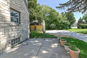 W232N6198 Waukesha Ave, Sussex, WI 53089 - Photo 28