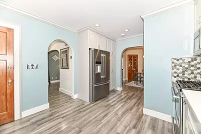 W232N6198  Waukesha Ave, Sussex, WI 53089 - Photo 16