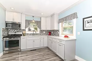 W232N6198 Waukesha Ave, Sussex, WI 53089 - Photo 12